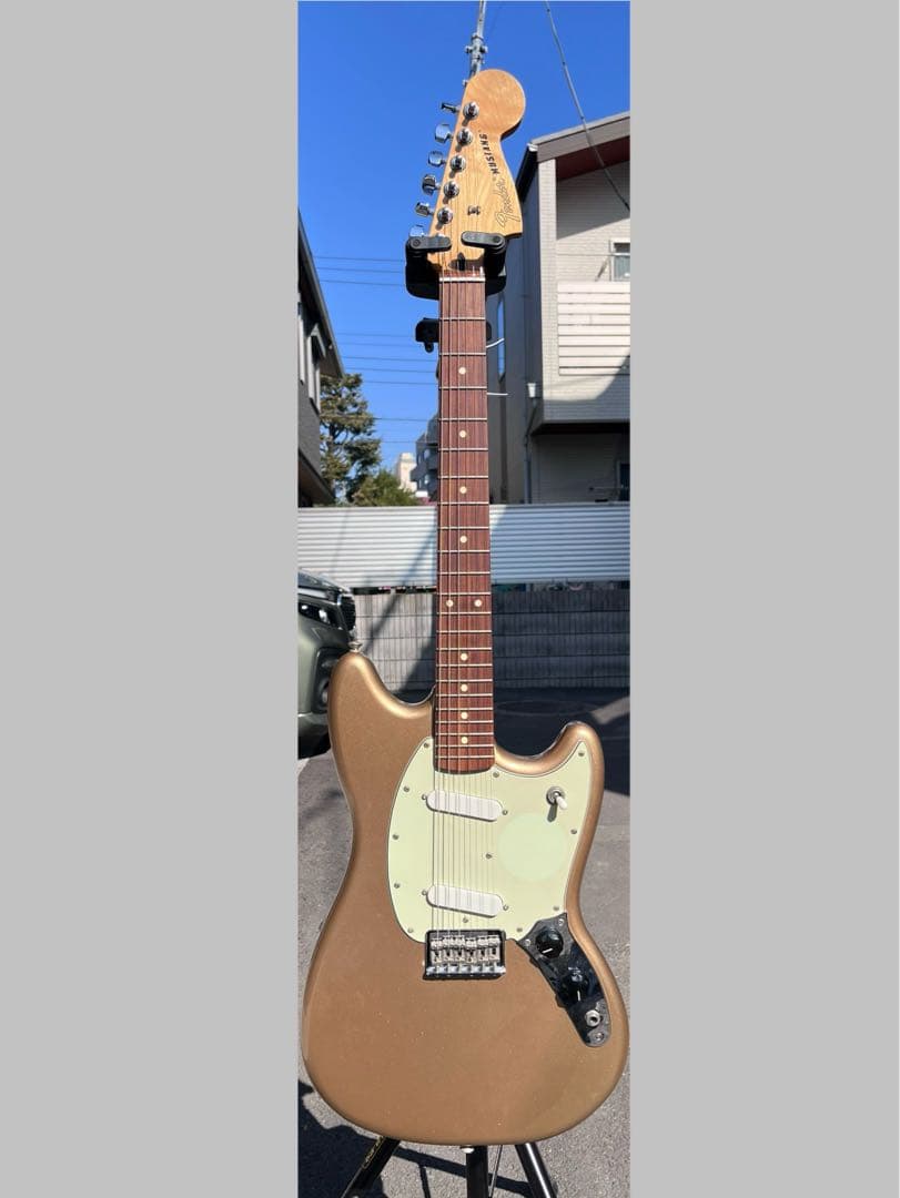 ギター Fender Mustang