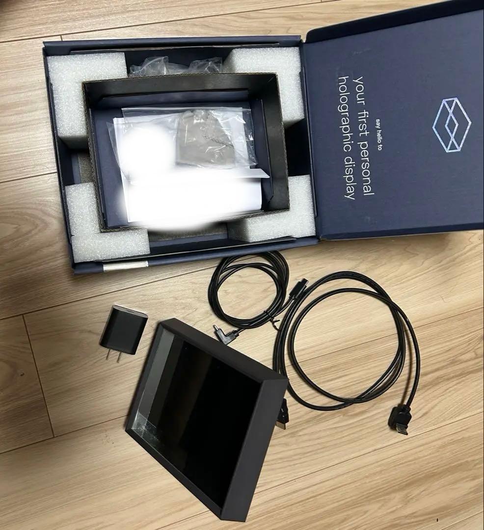 ディスプレイ・モニター本体 Looking Glass Portrait