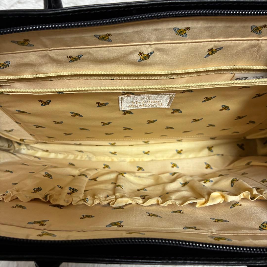 ヴィヴィアンウエストウッド　ビジネスバッグ　金オーブ　ブラック　レザー