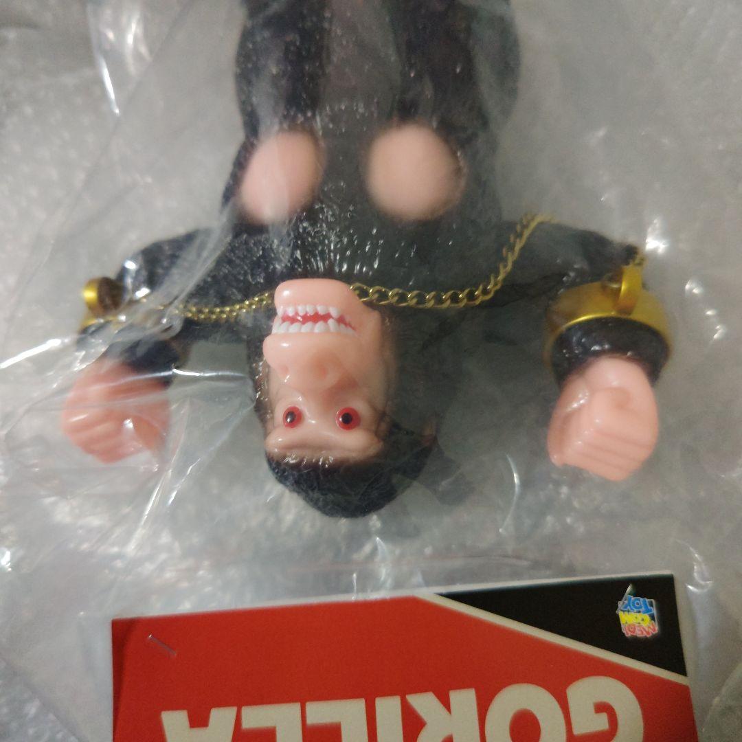 メディコム・トイ　ゴリラ　ソフビ　未開封