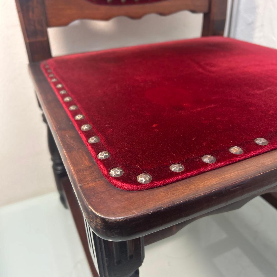 ☆昭和レトロ　当時物　高級感のある椅子　赤　布張り　木製☆