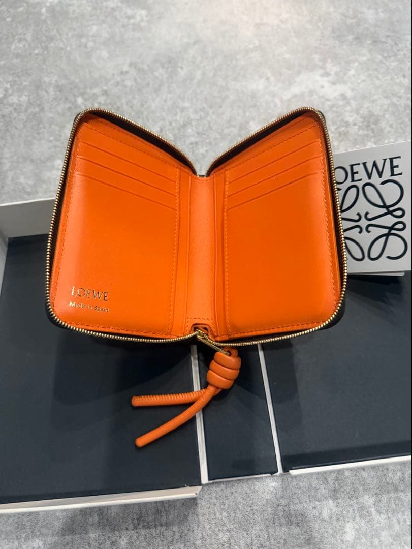 LOEWE レザーケース ブラック