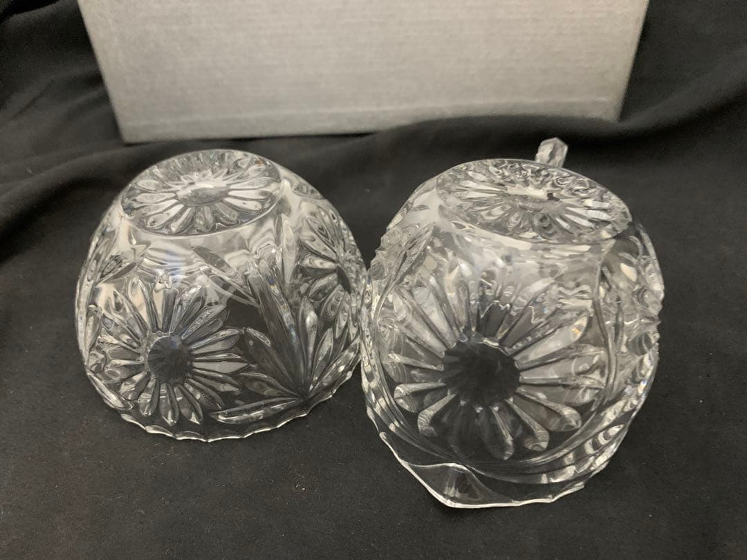 クリスタルガラス　ミルクポット　小鉢　プレート台