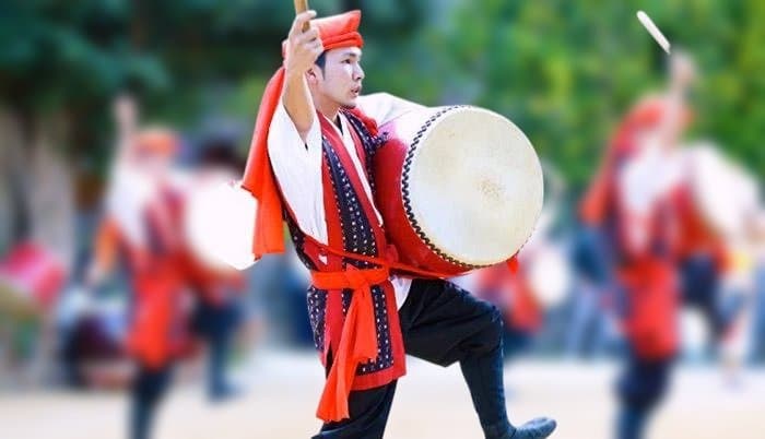 限定新品未使用(送料無料)33.980円 エイサー大太鼓44cm*48cmバチ付