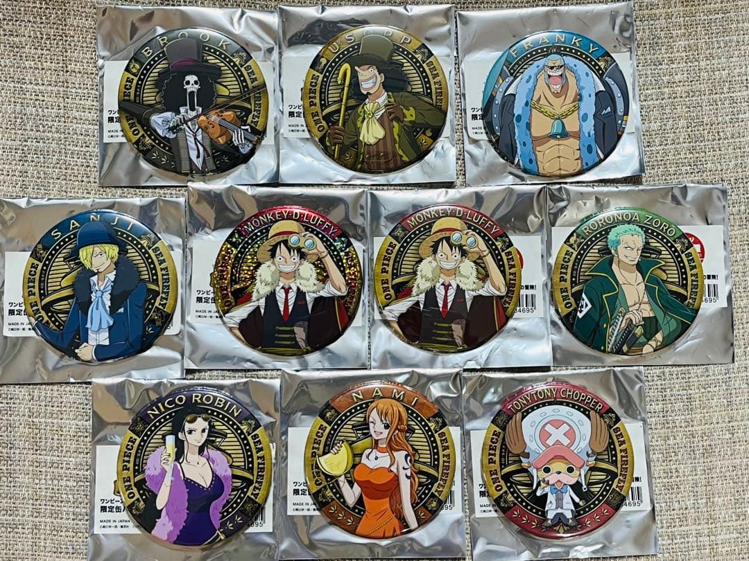 ワンピース シーファイヤフライ号 缶バッジ コンプ 輩 ルフィ ナミ ロビン