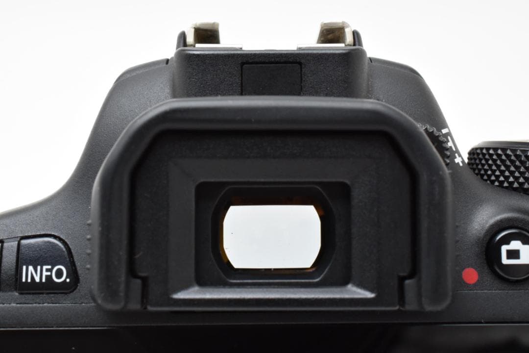 スポーツ・旅行に最適⭐望遠レンズセット⭐Canon Kiss X7⭐一眼レフ入門