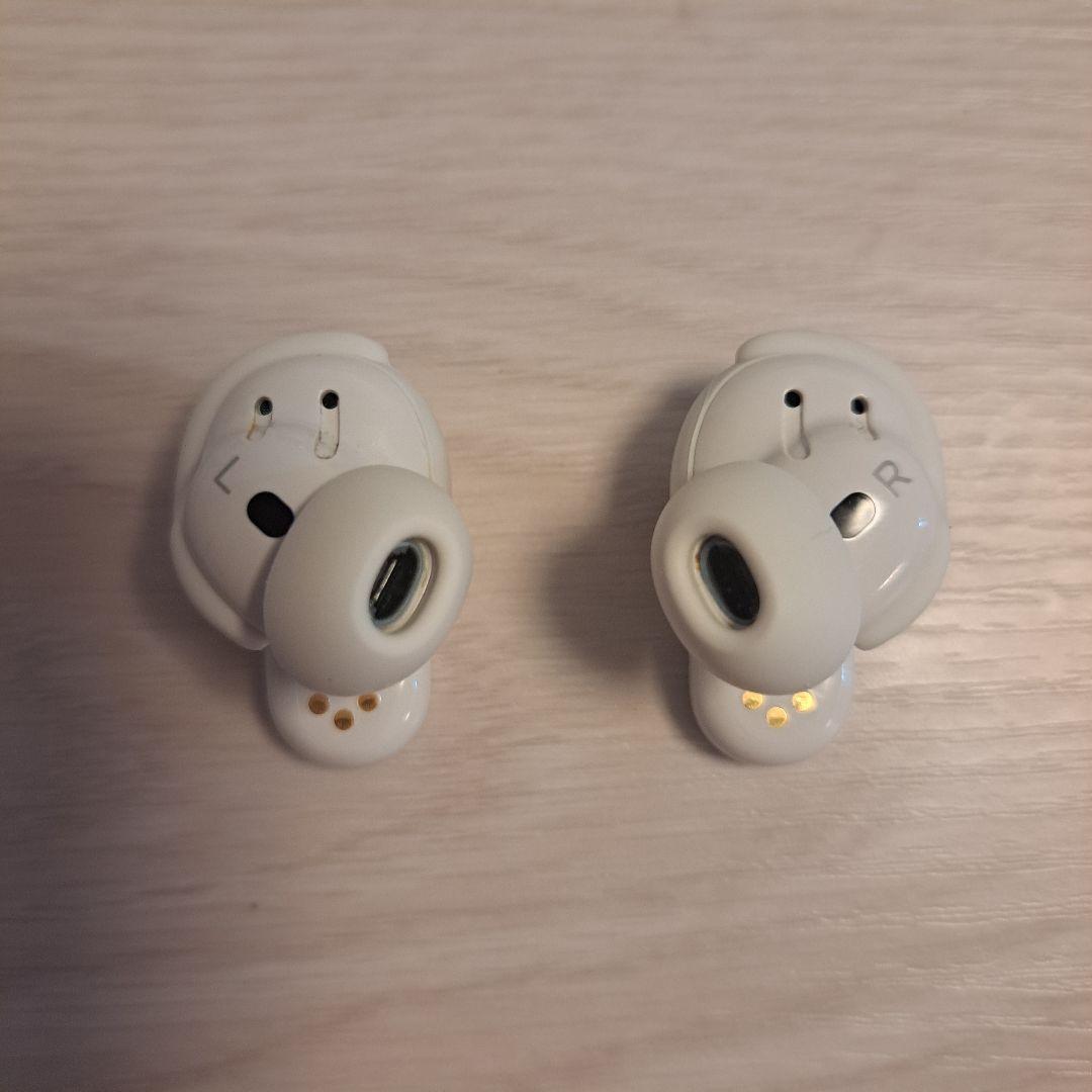 美品 Bose QuietConfort Earbus Ⅱ 片方イヤホン使用不可