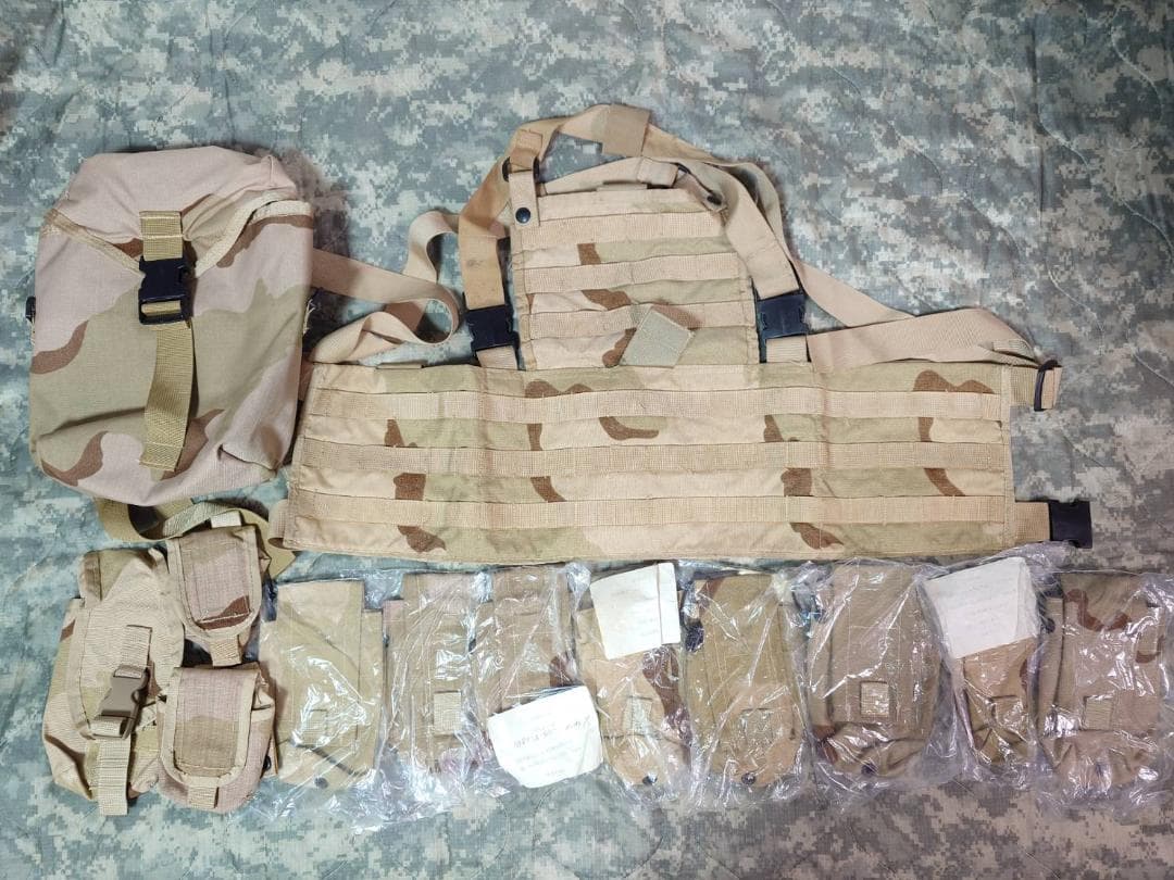 米軍 実物 3CデザートRACK ベスト ポーチセット