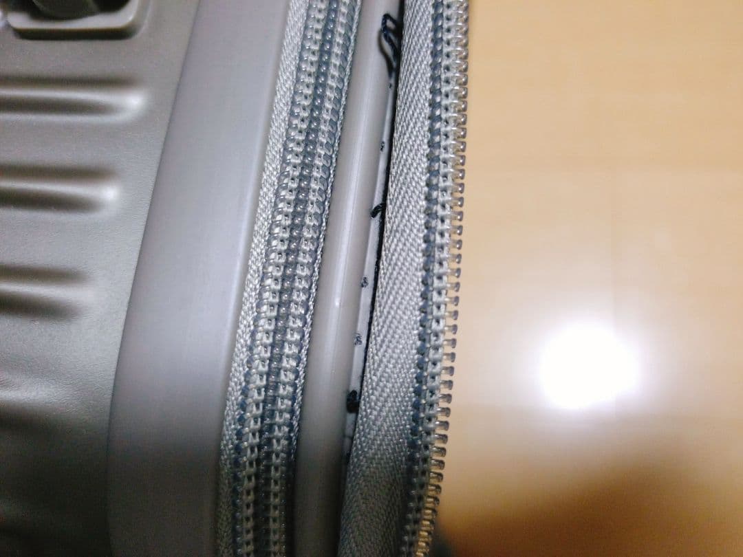 【訳アリ】スーツケース キャリーケース 拡張機能 ストッパー付き 超軽量 M