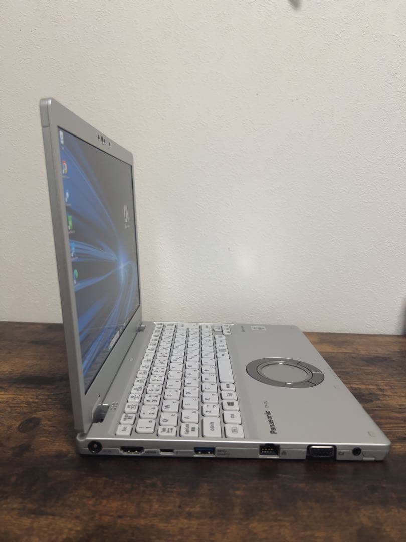 美品✨レッツノートQV9 16GB SSD256GBオフィス