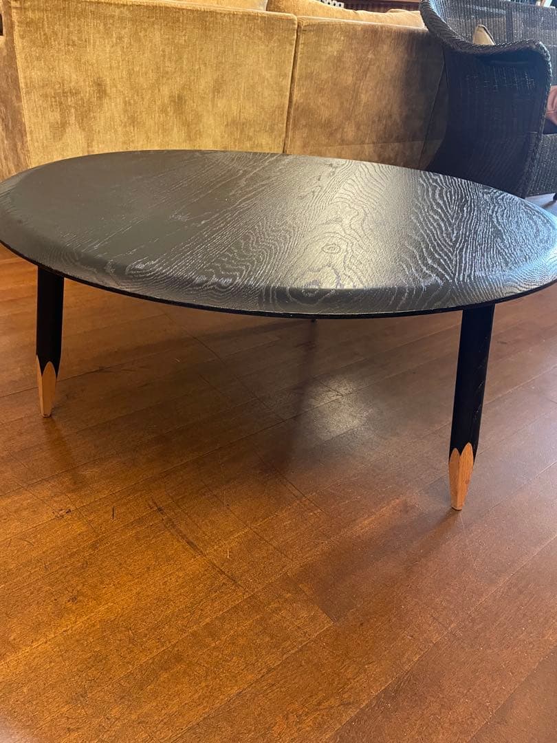 黒い円形座卓 木製　丸テーブルスコープ東屋