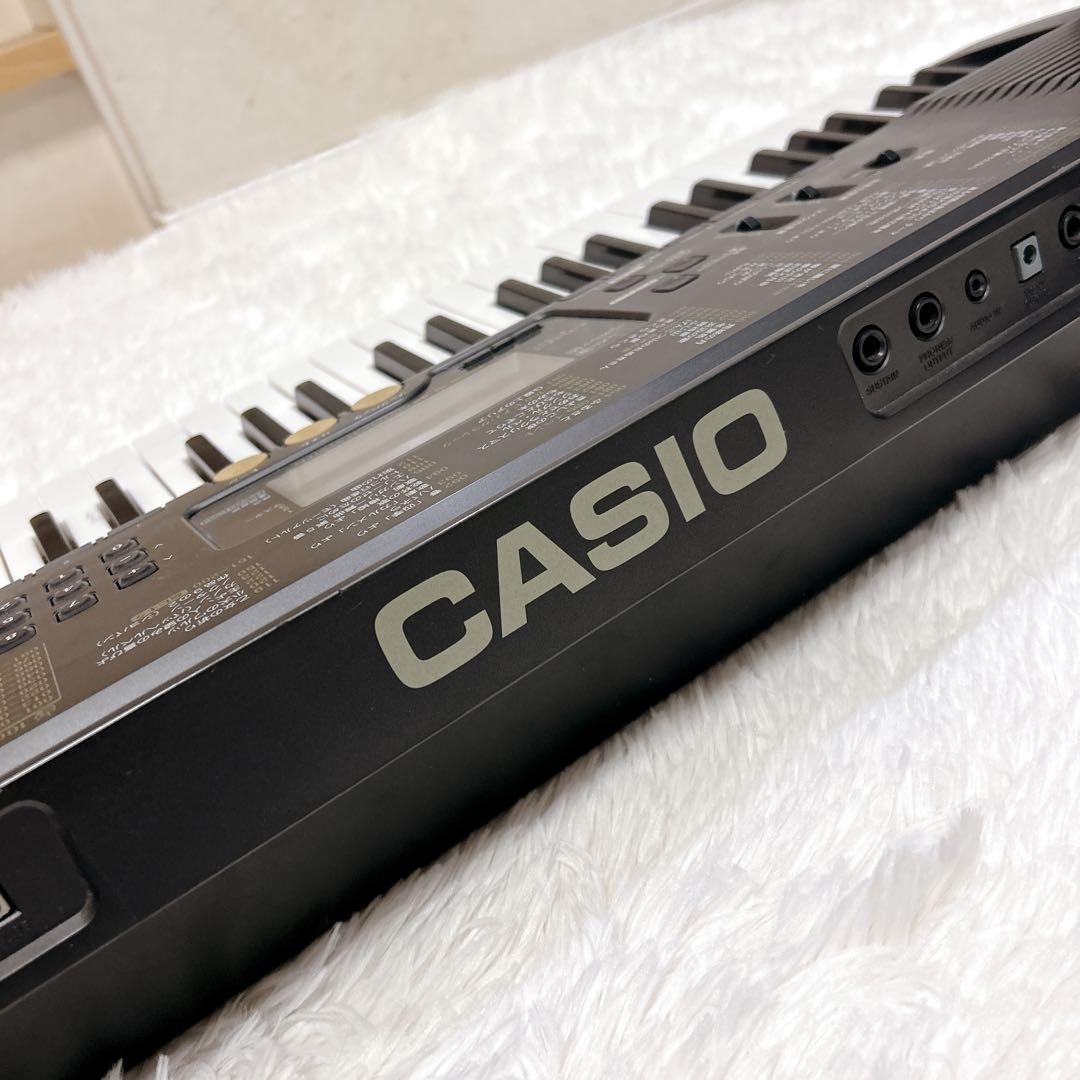 CASIO 61鍵盤 光ナビゲーションキーボード LK-113 電子ピアノ