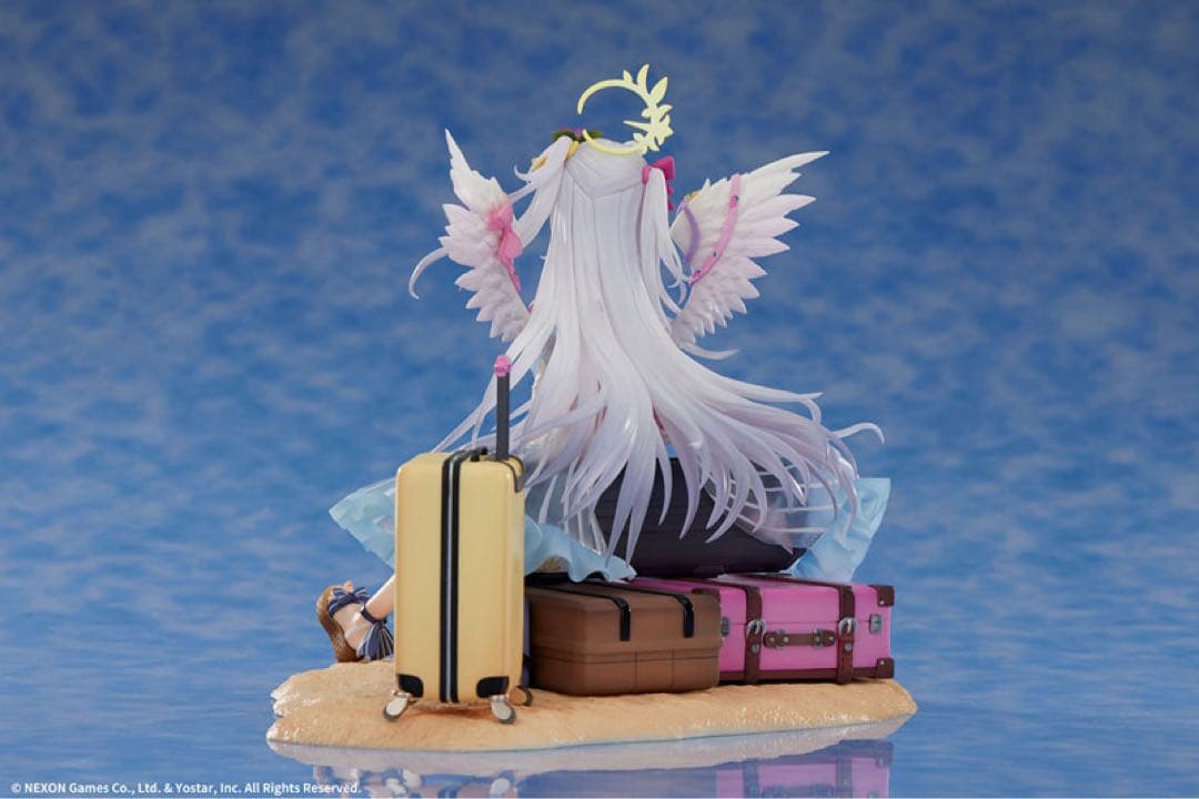 【新品未開封】アズサ 水着 1/7 フィギュア ブルアカ