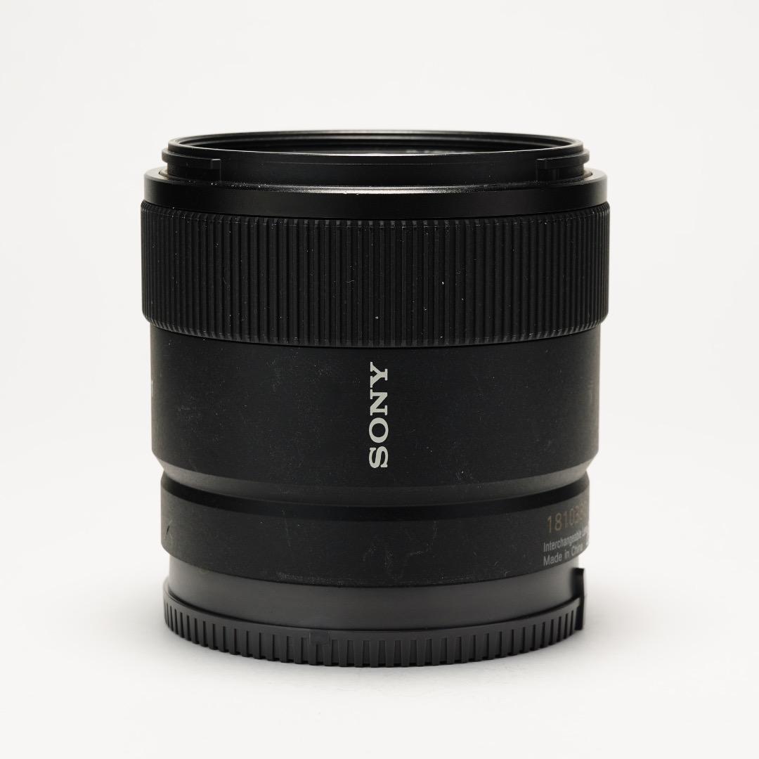 【極美品】SONY SEL11F18 超広角レンズ APS-C Eマウント