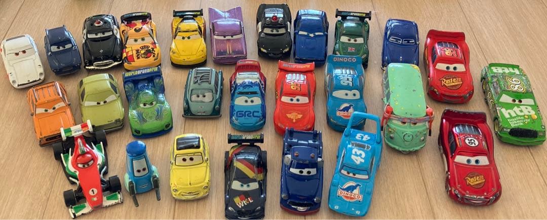 カーズ　トミカ　ミニカー　ジャンク品　廃盤品