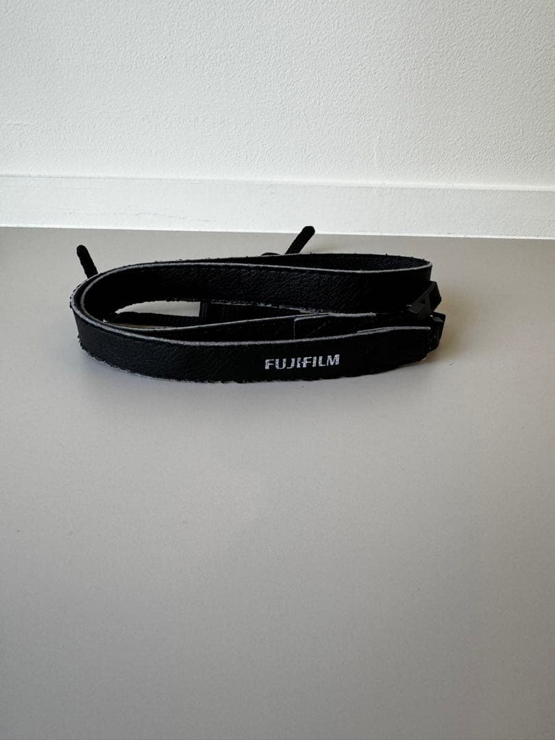 【超希少】fujifilm x100F フジフィルム デジタルカメラ