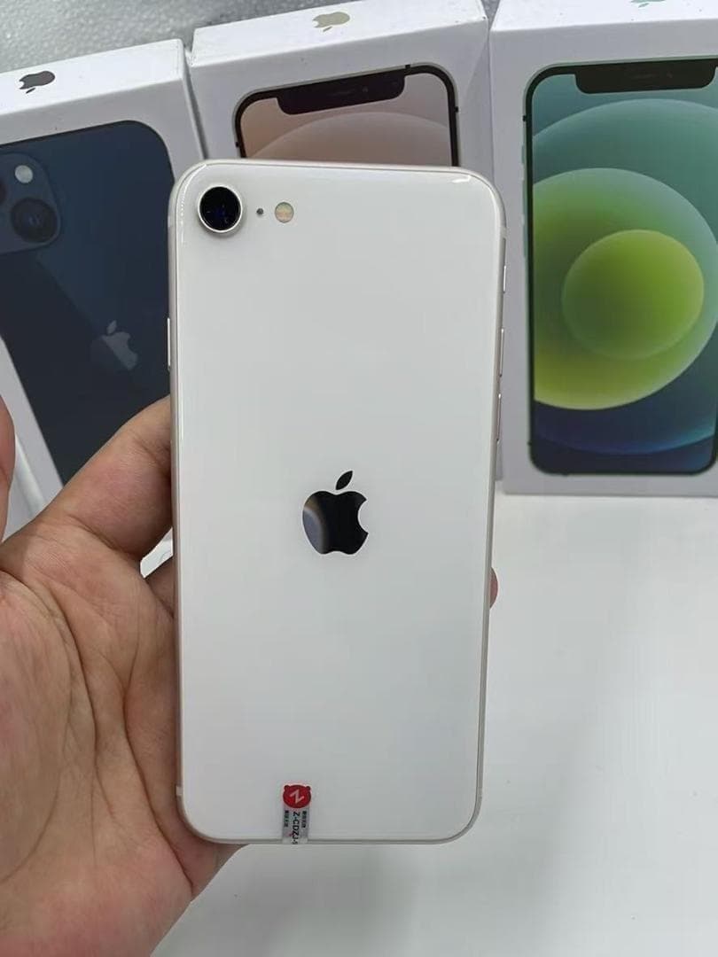 【超美品／バッテリー100%】 iPhone SE2 256GB 白色 フリー