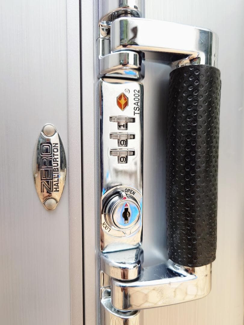 ゼロハリバートン 68ℓ 4輪 ZRP-F 限定ver TSAロック