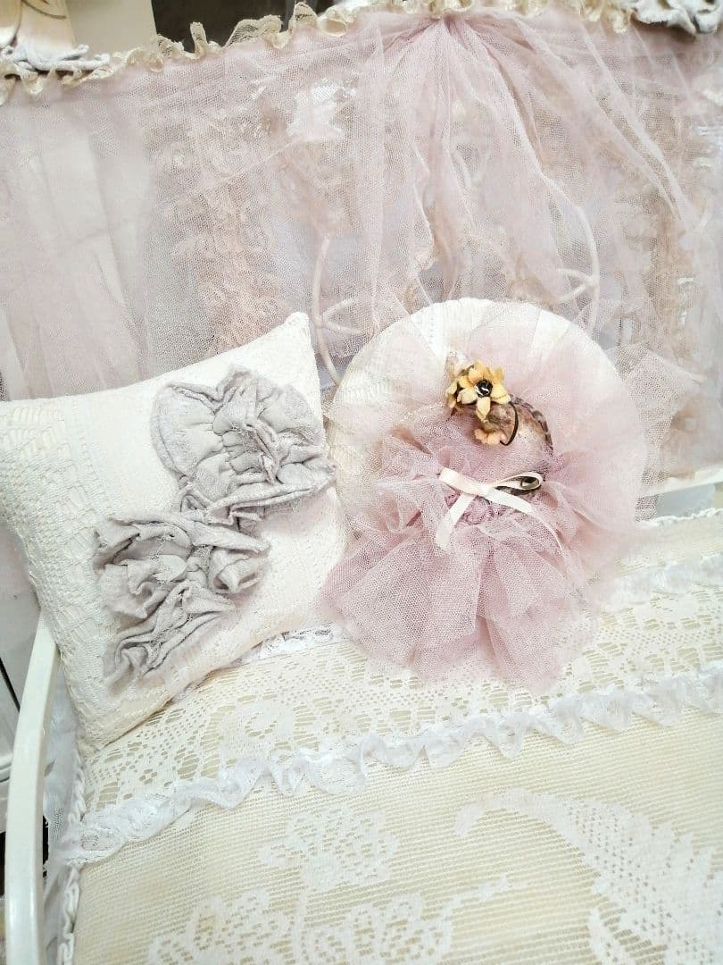 ホワイト♡アイアンドールチェア♡ソファー♡クッション♡白家具♡