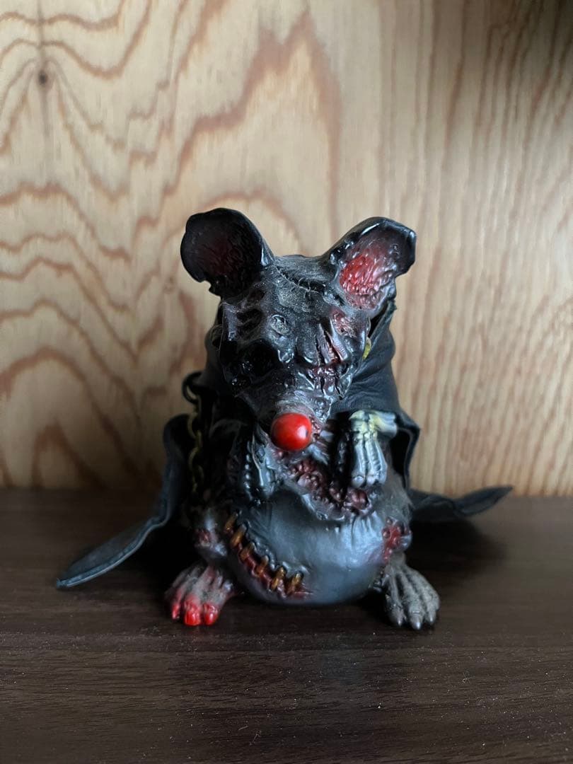カゲマルデザイン　ドブラット　塗装済み　マント付き