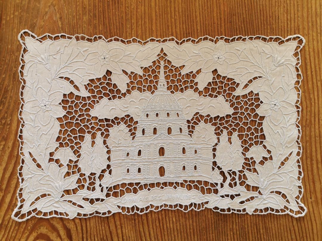 アンティークレース刺繍クロス アンヴァリッド フランス傷兵院 ミュージアム所蔵級