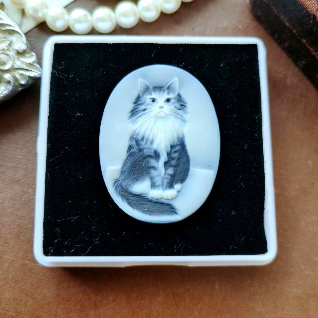 ドイツ CAMEO ストーン メノウ カメオ ルース 猫 メインクーン ブローチ