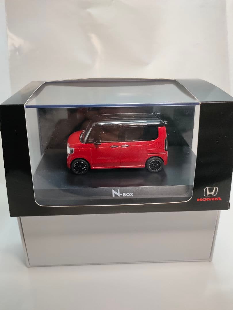⭕️新品貴重❗新型N-BOXCustomカラーサンプルミニカー1/43 (^^)