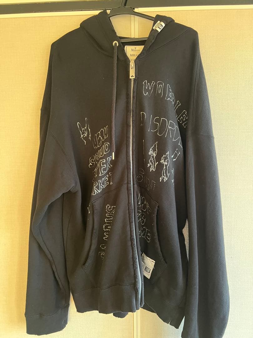 メゾンミハラヤスヒロ　ダメージジップフーディー