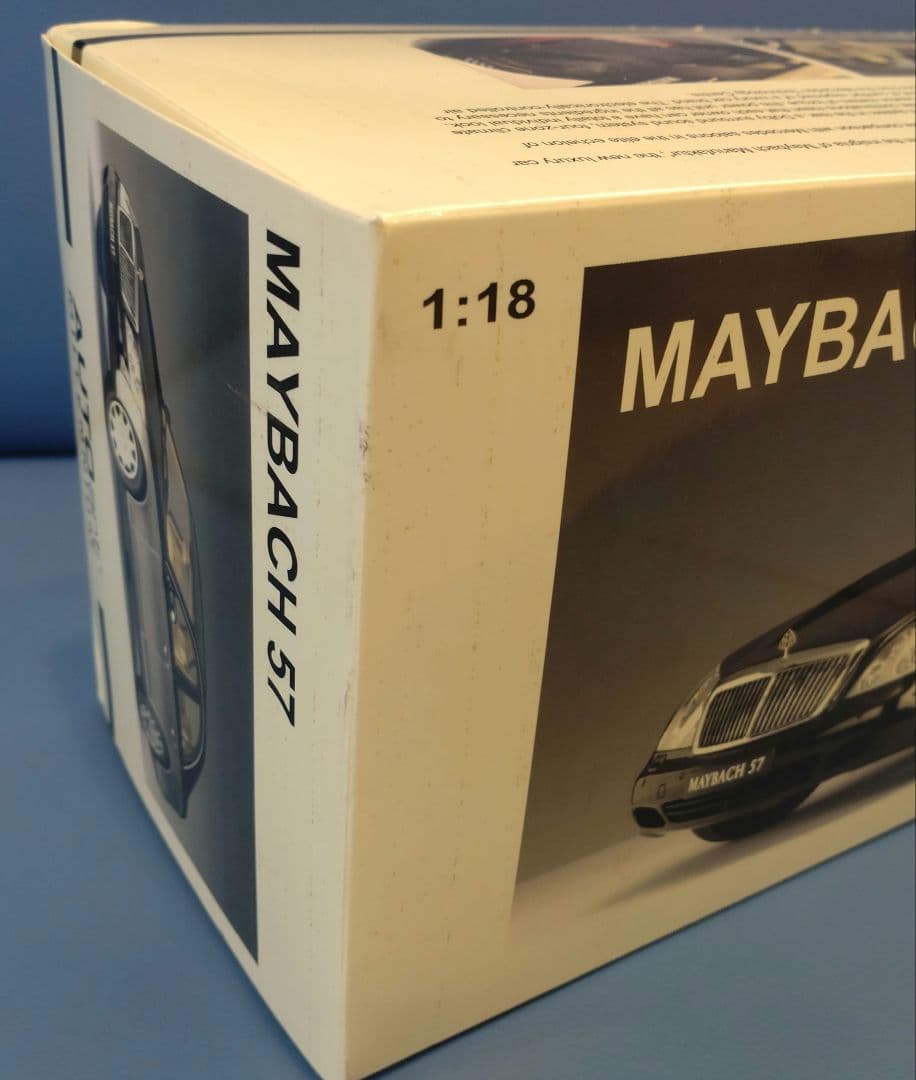 【新品・未使用】AUTOart MAYBACH 57 1/18スケール