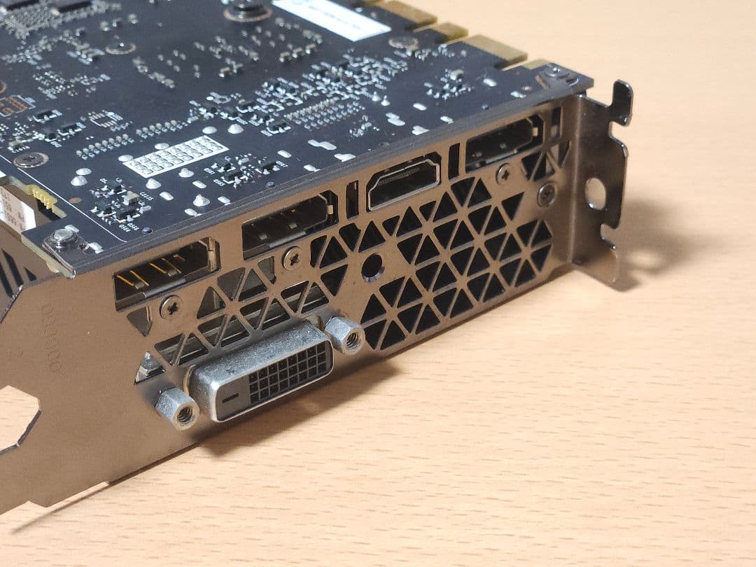 GeForce　GTX1070