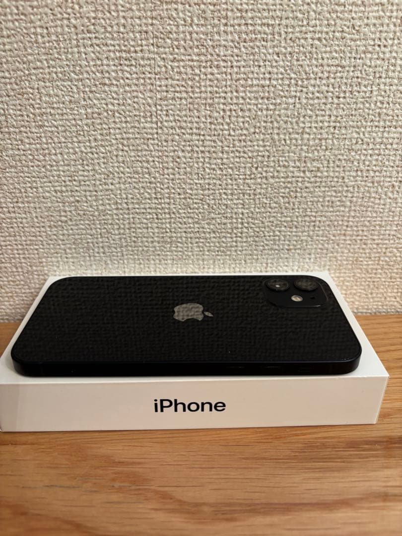 Apple iPhone 12 ブラック 本体　美品