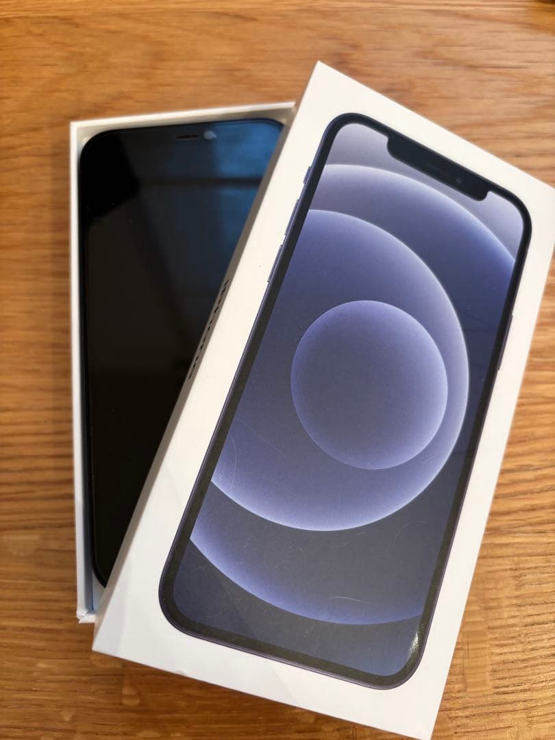 Apple iPhone 12 ブラック 本体　美品