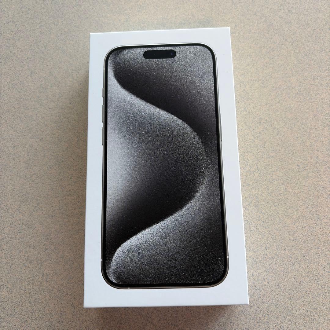 【美品】iPhone 15 Pro ホワイト 128GB