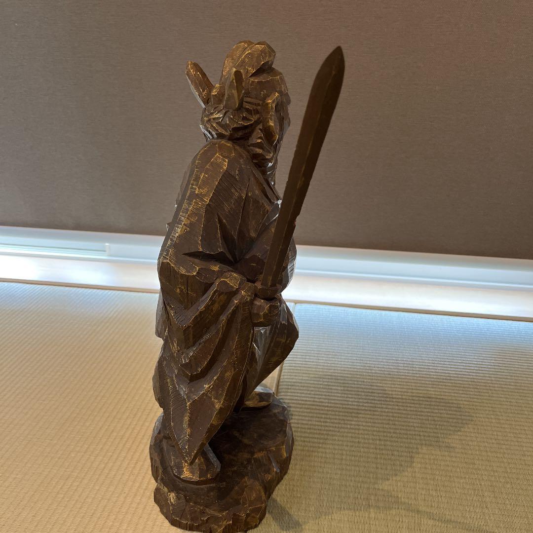 手彫り 置物