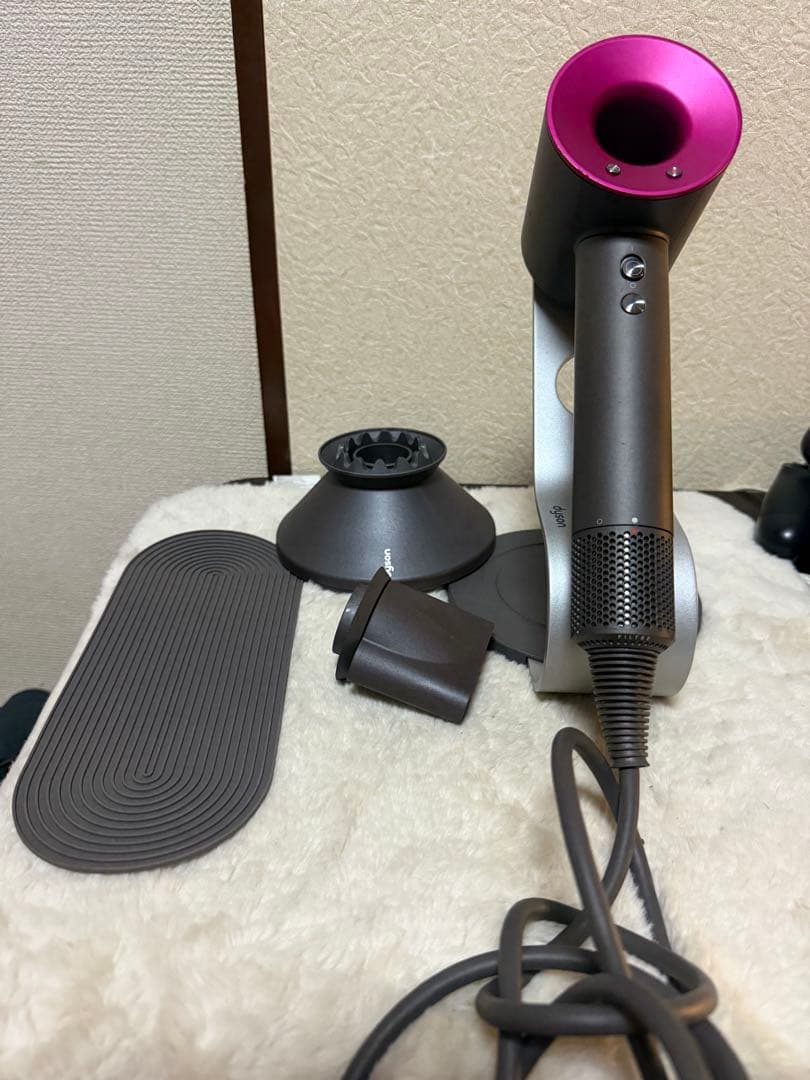 ダイソン　dyson supersonic HD01
