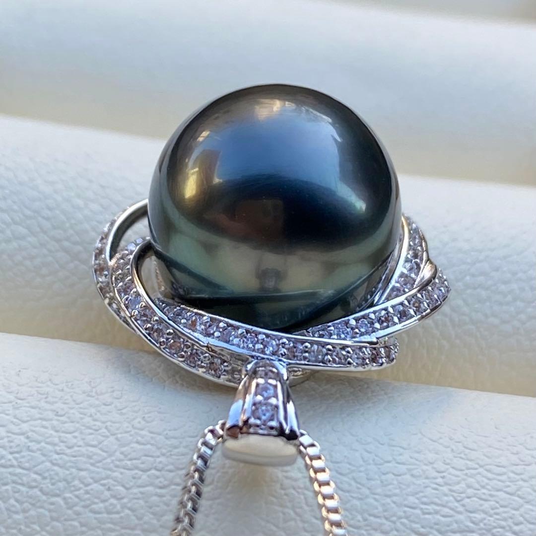 本真珠　南洋黒蝶真珠ネックレストップ　13mmダークグリーンPT884