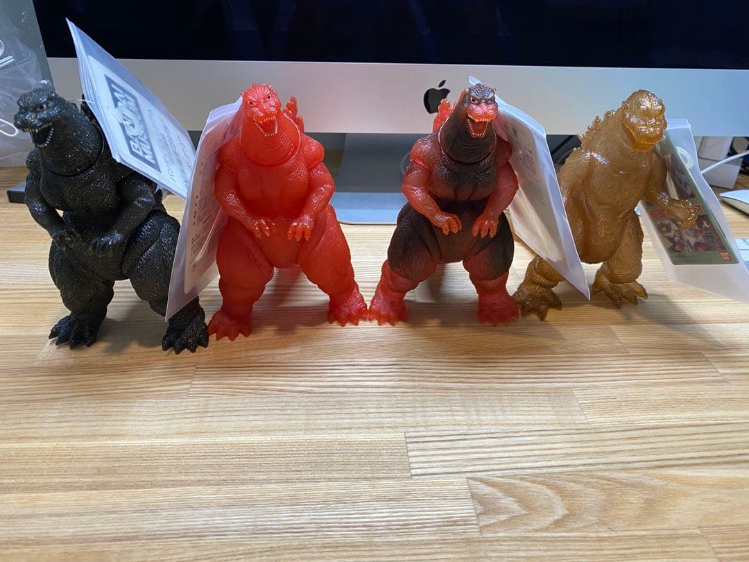BANDAIミュージアム限定　ゴジラ　ソフビセット　タグ付き