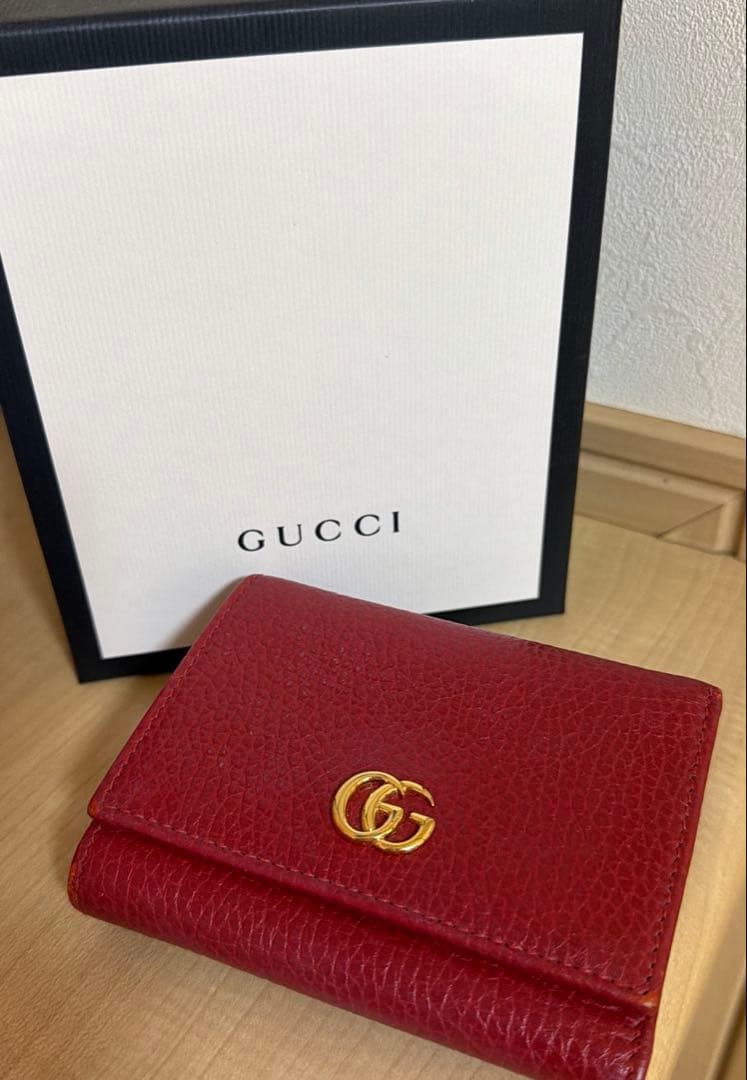 GUCCI 三つ折財布 箱付き