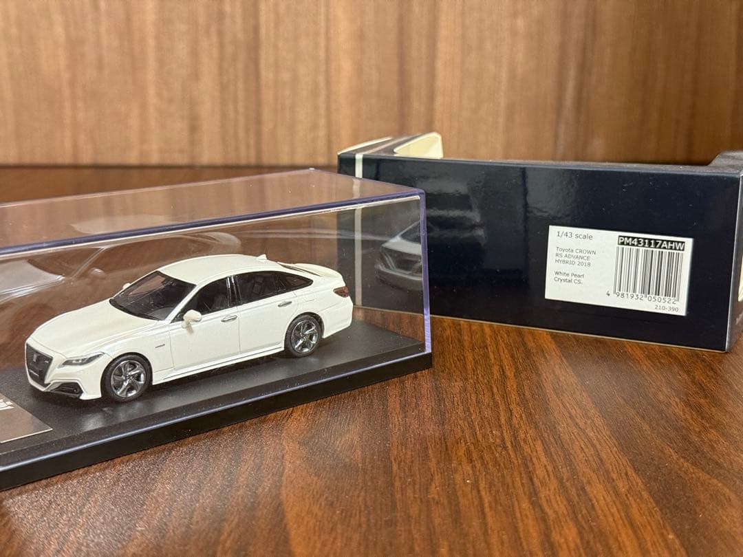 トヨタ クラウン 220系1/43ミニカー　MARK43