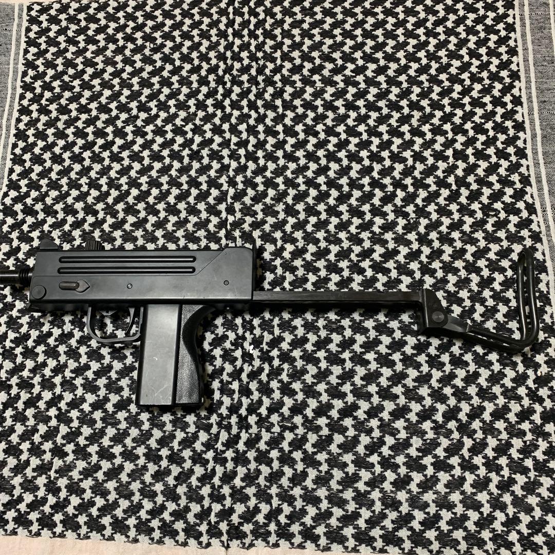 KSC M11A1 イングラム　サプレッサー&予備マガジン2本&ストラップ付