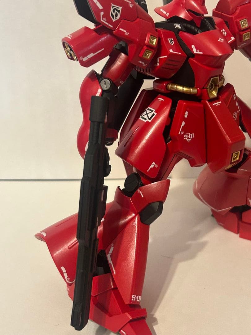 HGUCサザビー　完成品　全塗装