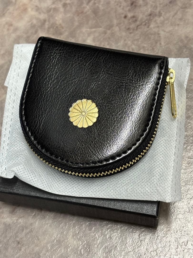 皇居　限定販売　新品　ケース　小銭入れ　菊の紋　ブラック　プレゼントに♪