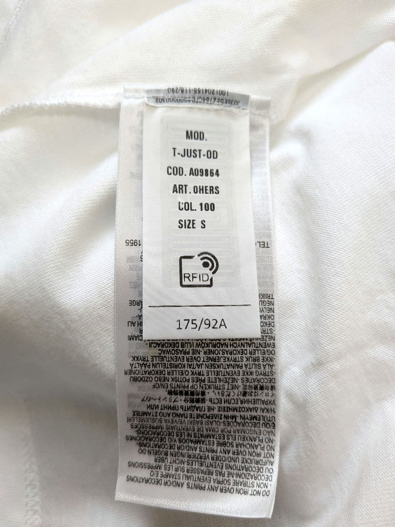 美品☆DIESEL オーバルロゴ メタルプレート ホワイトTシャツ S