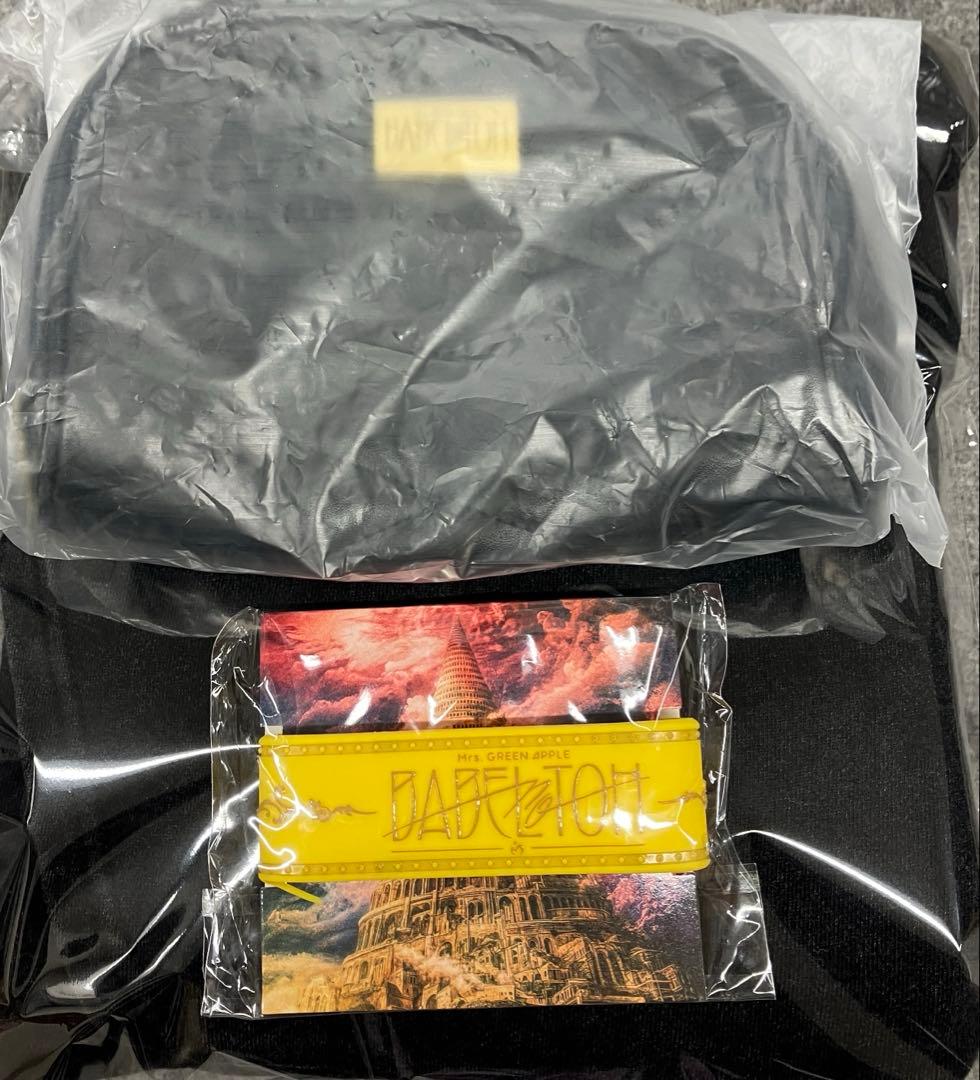 Mrs. GREEN APPLE バベル セット　フーディS ポーチ　ラババン