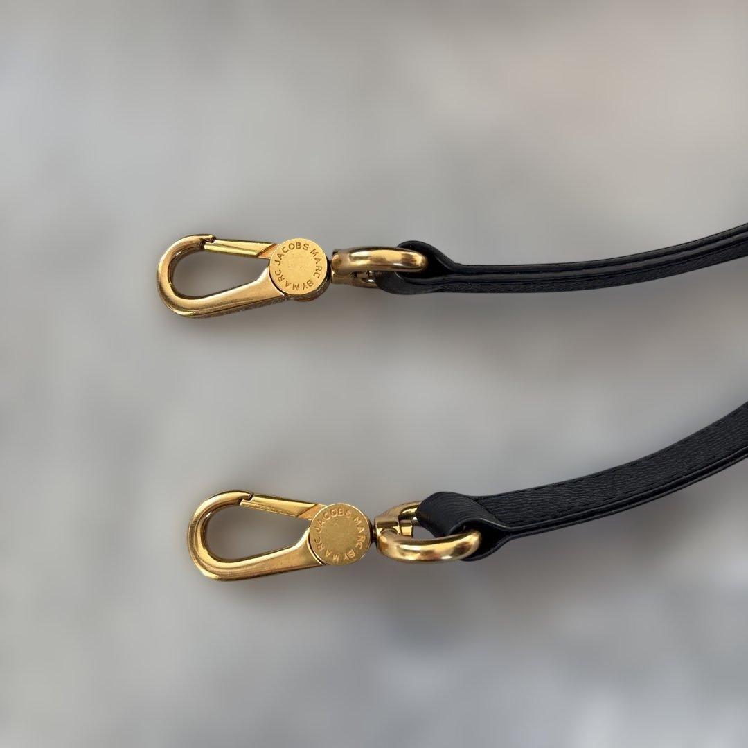 マークバイマークジェイコブス　黒 レザー ショルダーバッグ ゴールド金具