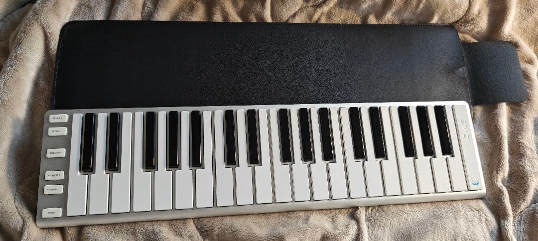 Xkey Air 37 MIDIキーボード