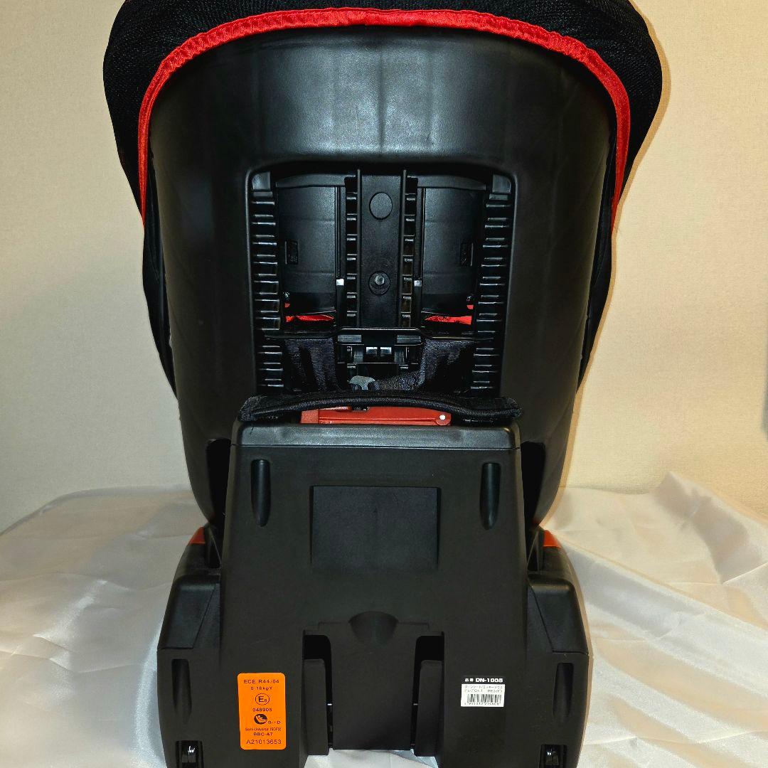 極美品 ターンシート ミッキーマウス チャイルドシート ISOFIX 西松屋限定