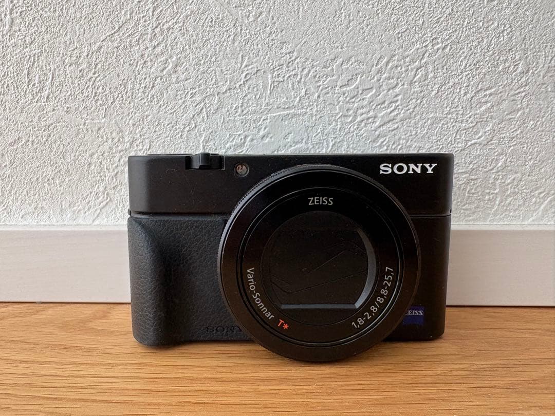SONY Cyber-shot DSC RX100M3 純正グリップ付き