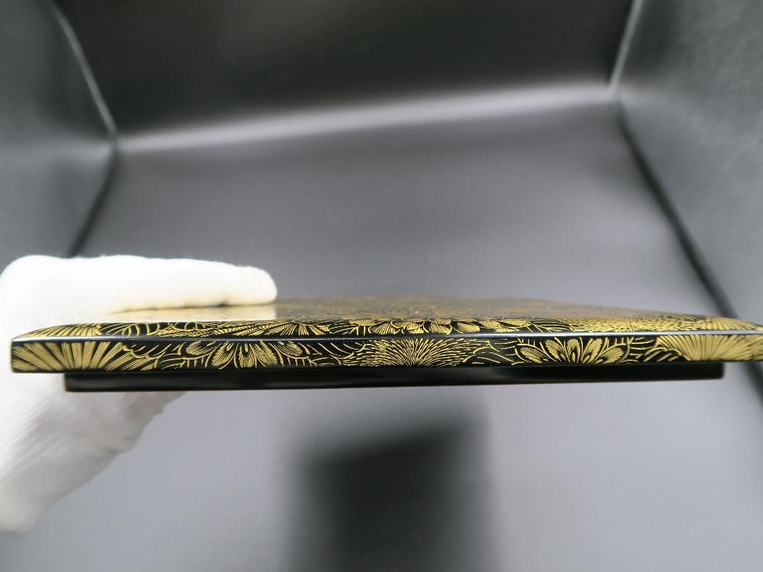 【輪島塗】極上総菊詰沈金 五段重箱 金縁 黒内朱塗 蓋二枚 蓋横菊彫 天然木