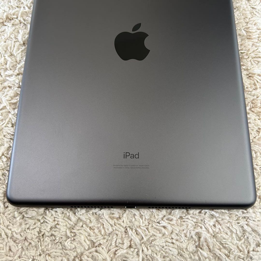 iPad 第8世代 セルラーモデル 32GB スペースグレイ Apple